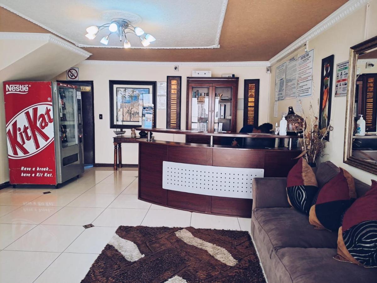 באנוני Ecotel Premier Lodge & Conference Centre מראה חיצוני תמונה