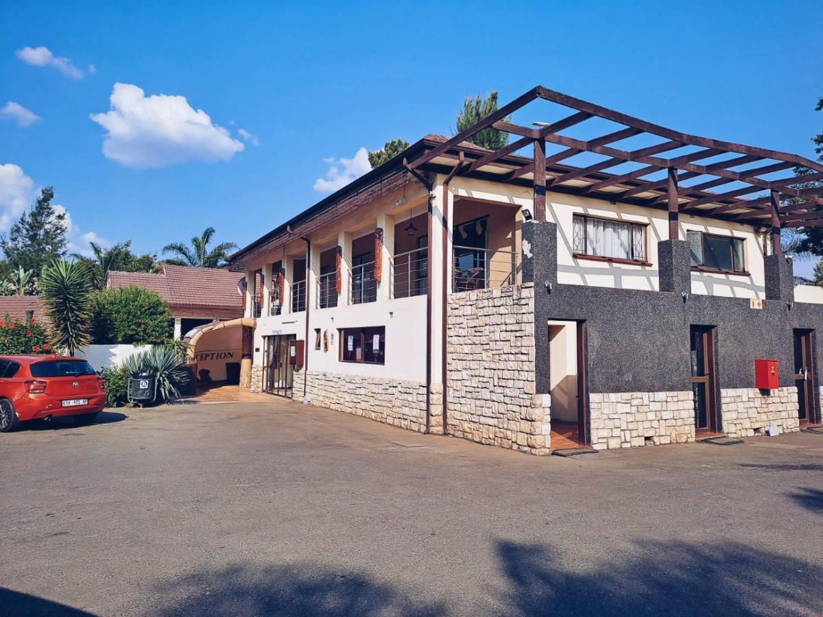 באנוני Ecotel Premier Lodge & Conference Centre מראה חיצוני תמונה