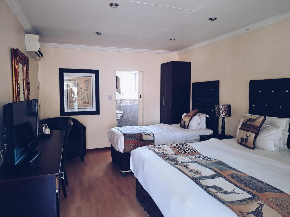 באנוני Ecotel Premier Lodge & Conference Centre מראה חיצוני תמונה