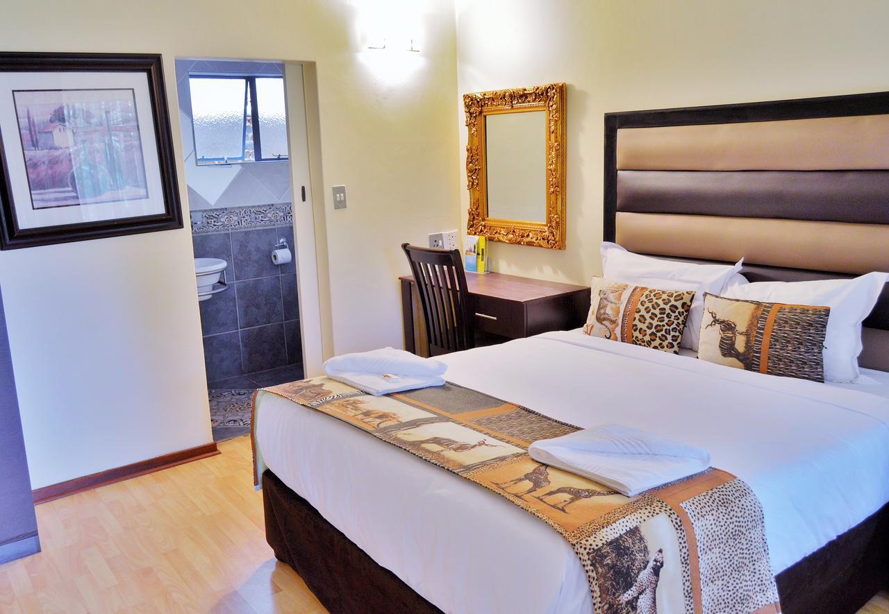 באנוני Ecotel Premier Lodge & Conference Centre מראה חיצוני תמונה