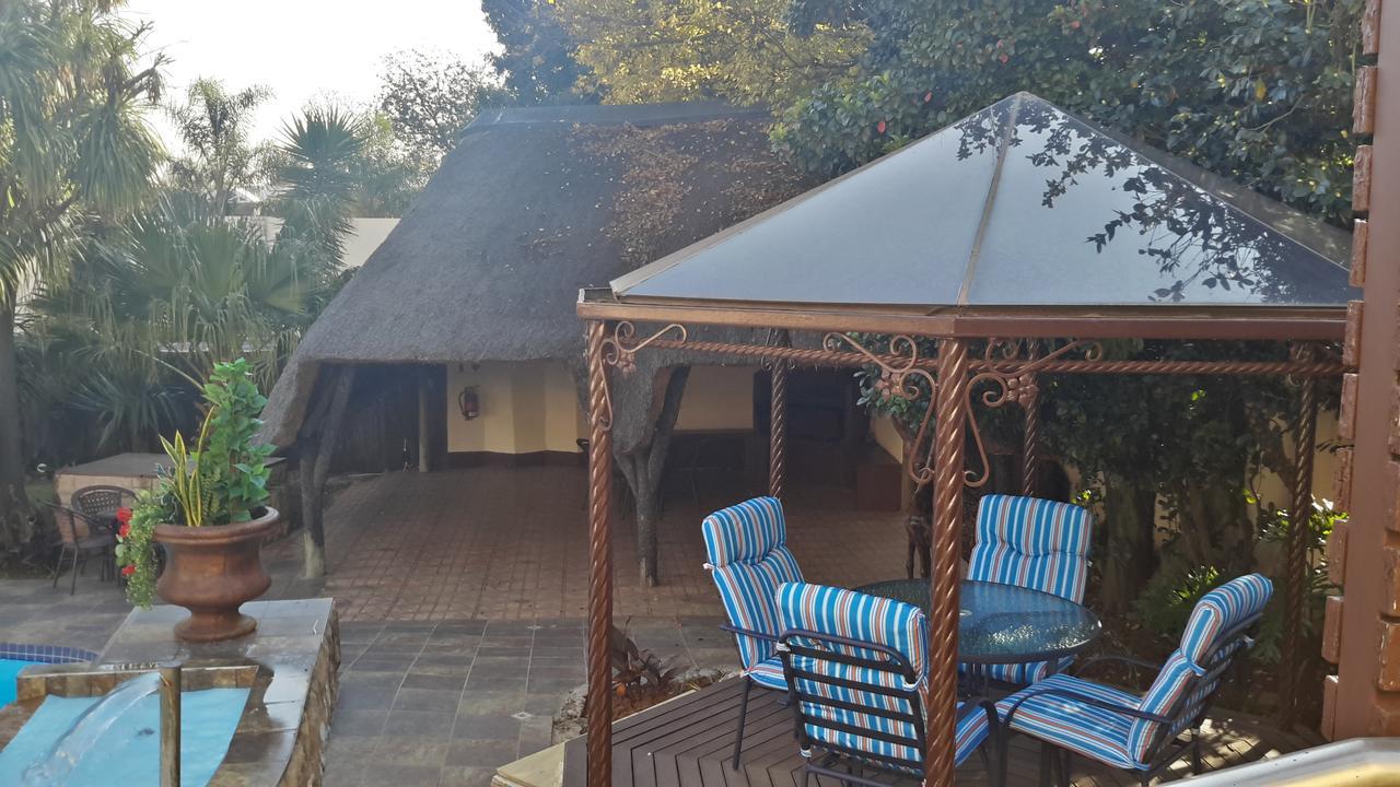 באנוני Ecotel Premier Lodge & Conference Centre מראה חיצוני תמונה